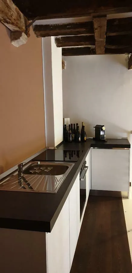 La Petite Maison Treviso 0*,