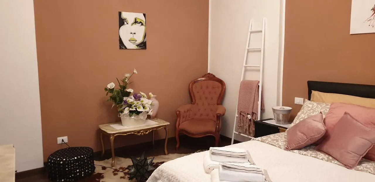 La Petite Maison Treviso 0*,  Italia