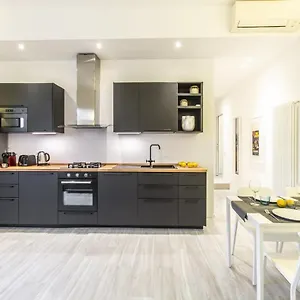 https://maciachini-bright-apartment-rr.italymilanhotels.net